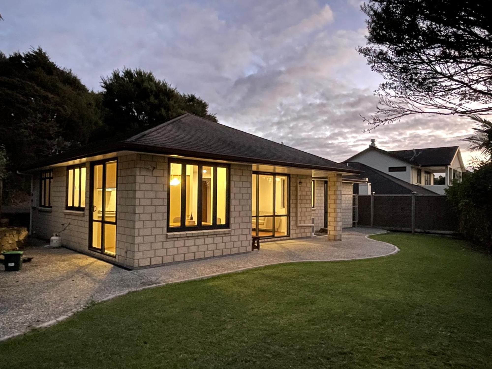 Charming Home Near Nature Auckland Exterior foto